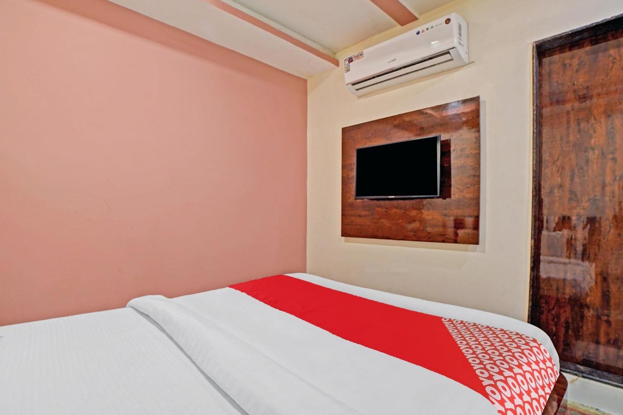 Hotel O Sandeep Rāipur Екстериор снимка
